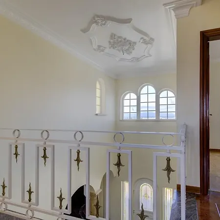 Menir Villa