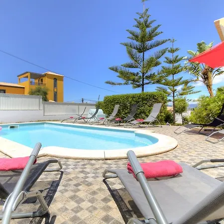 Menir Villa