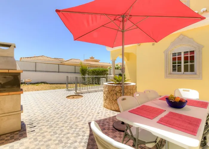 Menir Villa *